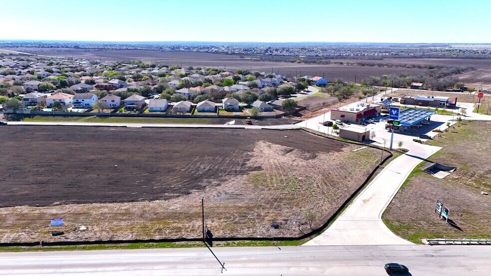 More Photos Of 1604 E Loop & Lower Seguin Rd, Converse Land For Lease