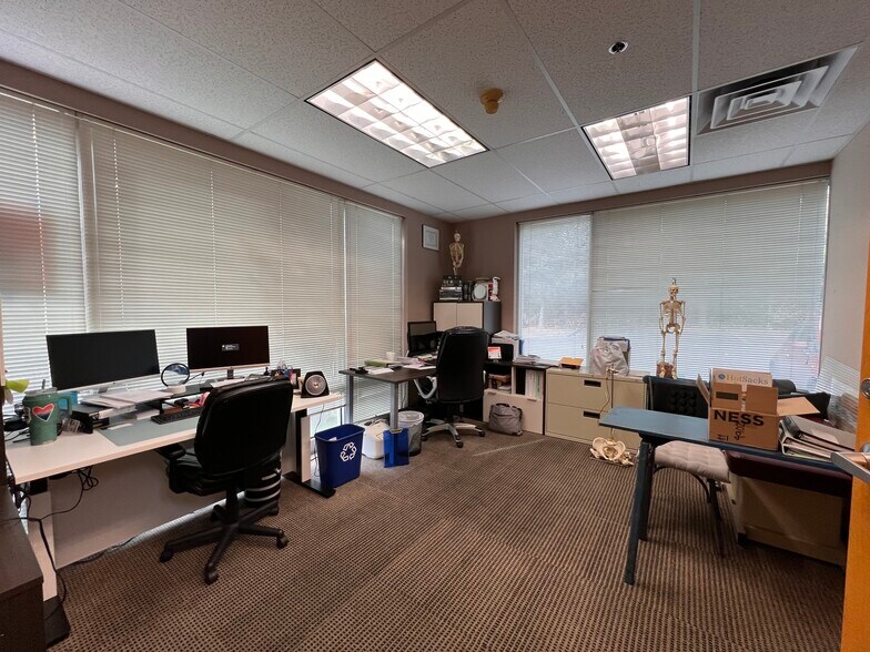More Photos Of 720 S 348th St, Federal Way Office For Lease