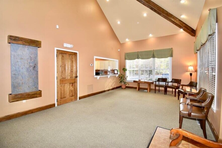 More Photos Of 209 Oil Well Rd, Jackson Healthcare For Lease