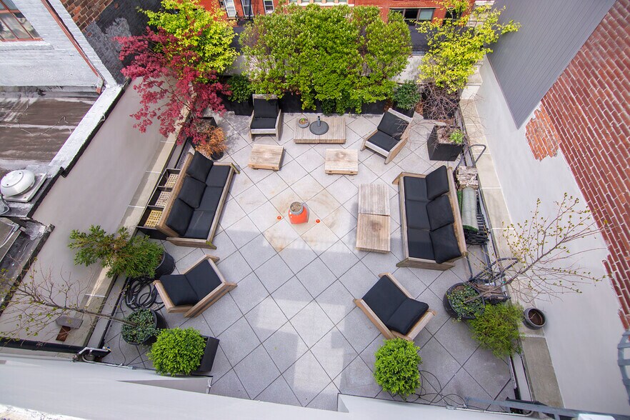 More Photos Of 177 Franklin St, New York Office For Lease