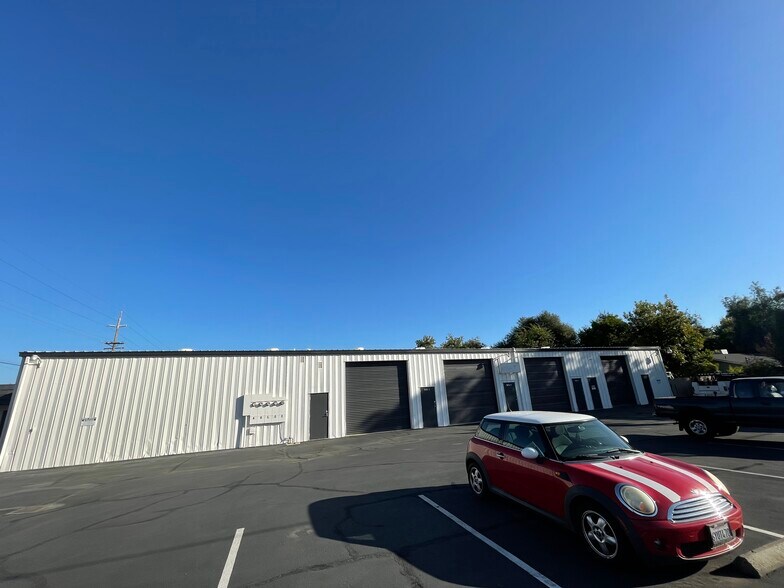More Photos Of 6259 Eastside Rd, Redding Service For Lease