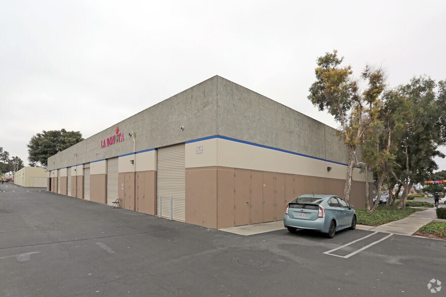 More Photos Of 663 Palomar St, Chula Vista Flex For Lease