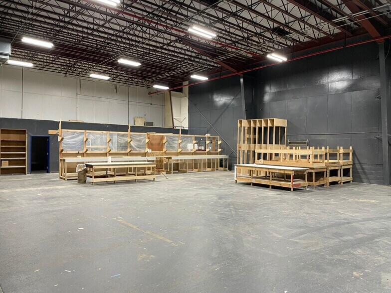 More Photos Of 4865 Arthur Kill Rd, Staten Island Warehouse For Sale