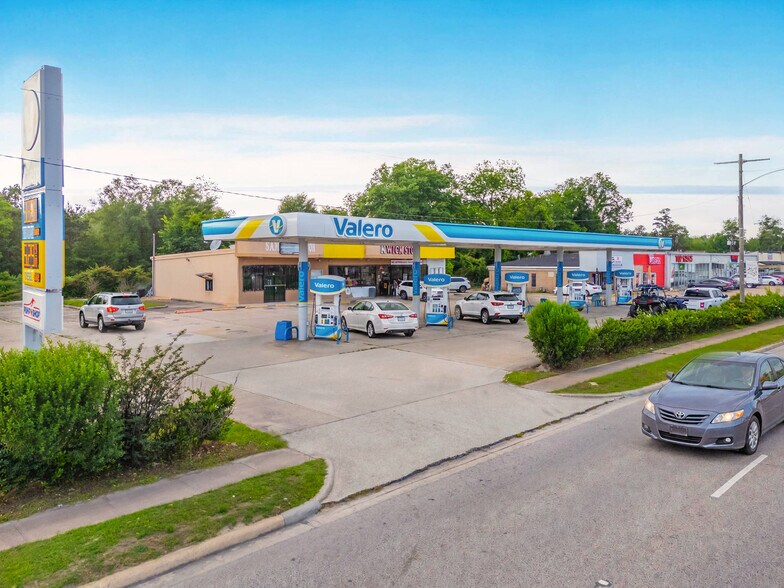 Primary Photo Of 1555 N 16th St, Orange Service Station For Sale