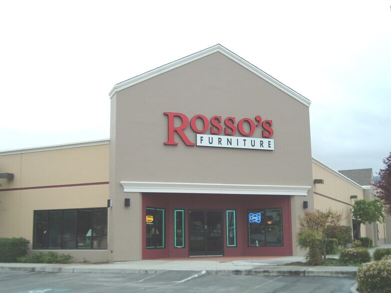 More Photos Of 6881 Monterey Rd, Gilroy Freestanding For Lease