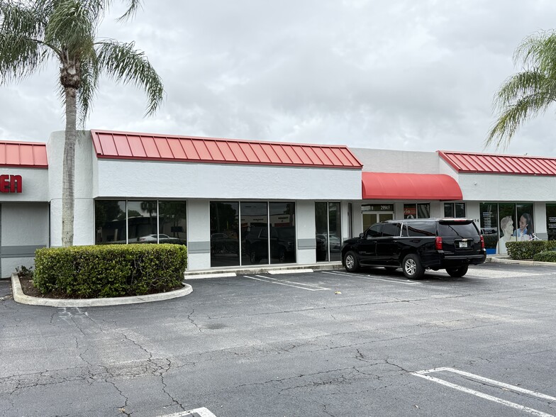 More Photos Of 2902-2990 Jog Rd, Greenacres Unknown For Lease