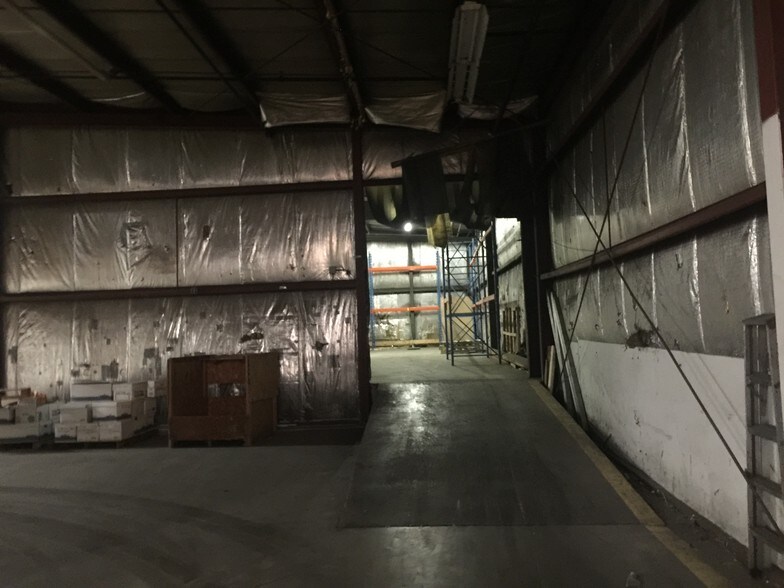 More Photos Of 785 20th St, Newport Warehouse For Lease