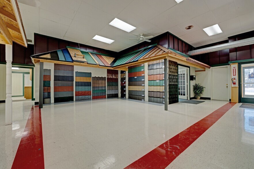 More Photos Of 1875 Lansing Rd, Charlotte Warehouse For Sale