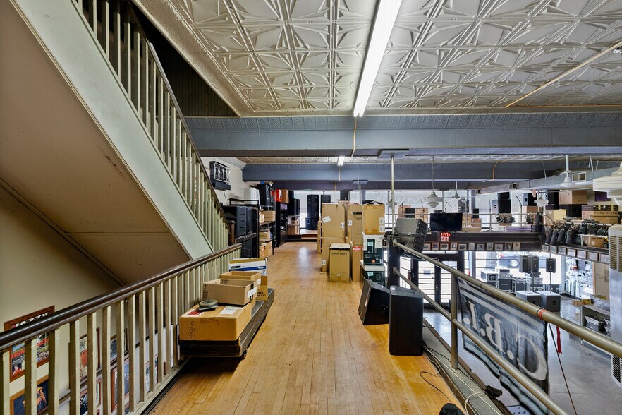 More Photos Of 310 W Broad St, Richmond Storefront For Sale