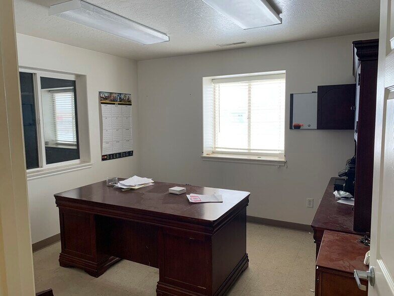 More Photos Of 1878 S 1500 E, Vernal Warehouse For Sale