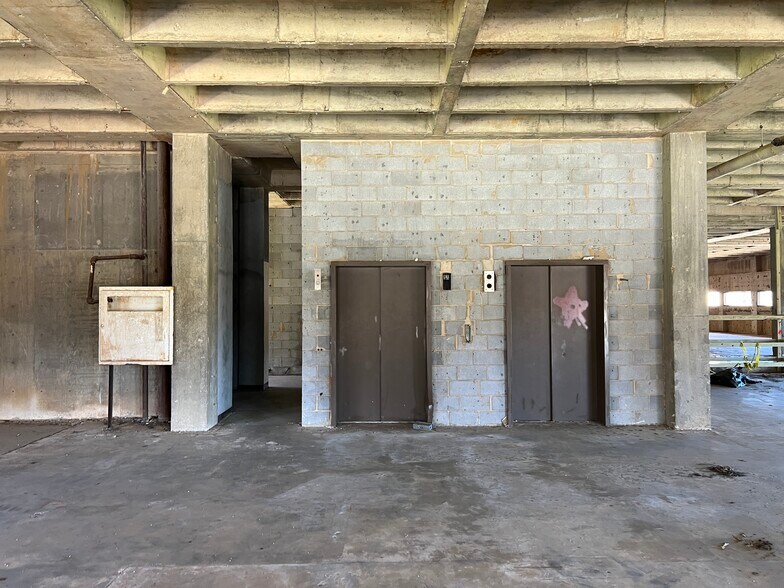 More Photos Of 815 E State Highway 204, Jacksonville Medical For Sale