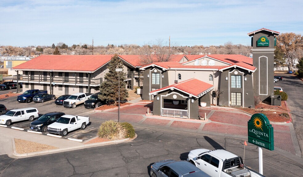 Primary Photo Of 675 Scott Ave, Farmington Hotel For Sale