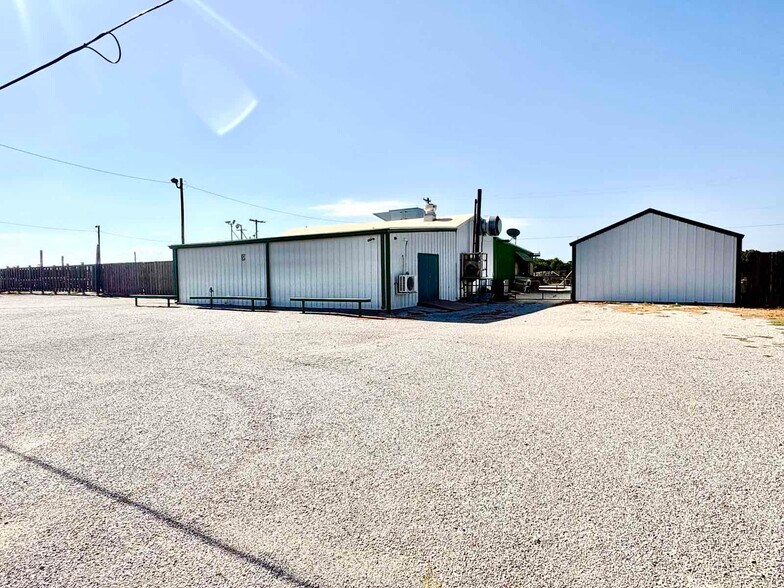 Primary Photo Of 117 Oxford ave, Enid Restaurant For Sale