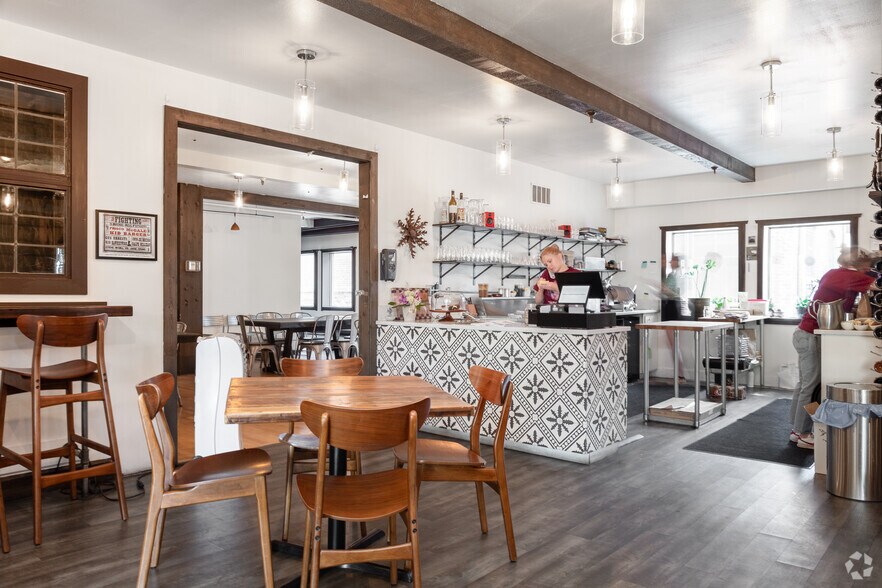 More Photos Of 106 Main St, Boise General Retail For Lease