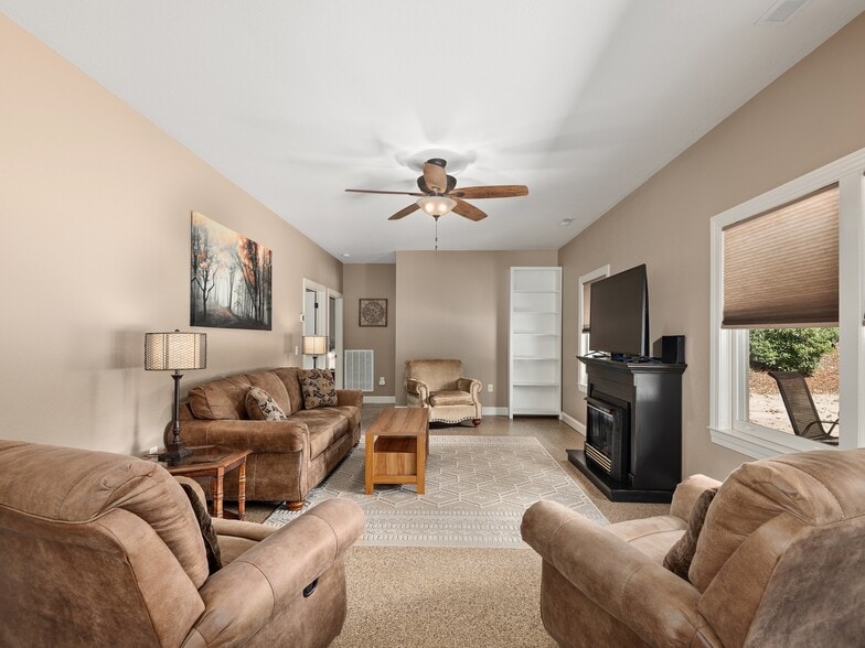 More Photos Of 355 Johnson Dr, Canton Specialty For Sale