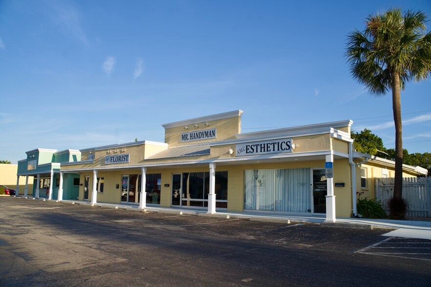 More Photos Of , Fort Myers General Retail For Sale
