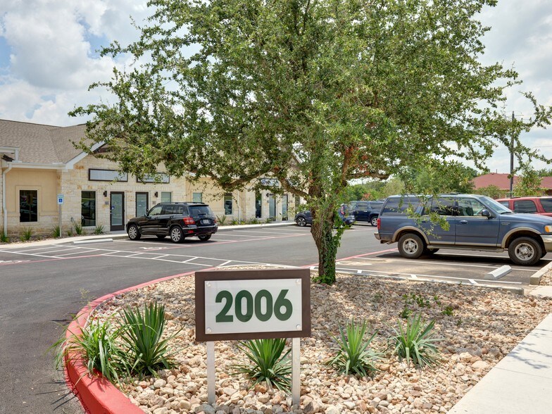 More Photos Of 2006 S Bagdad Rd, Leander Medical For Lease