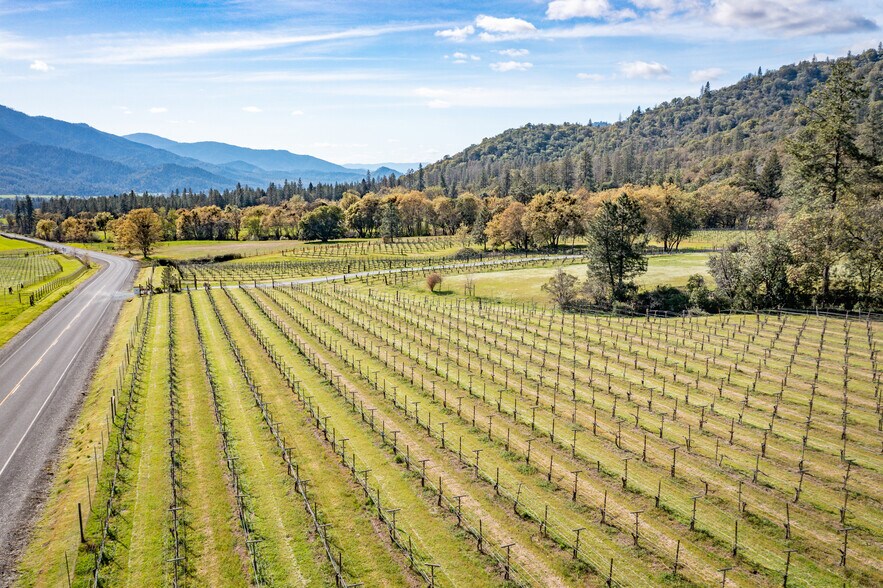 More Photos Of 818 Slagle Creek Rd, Grants Pass Winery Vineyard For Sale