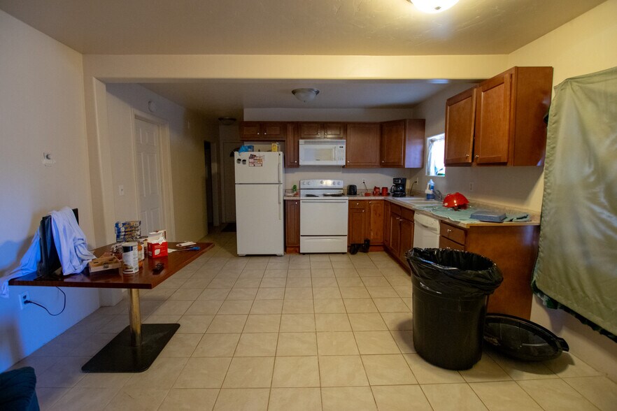 More Photos Of 28 E Main St, Halliday Self Storage For Sale