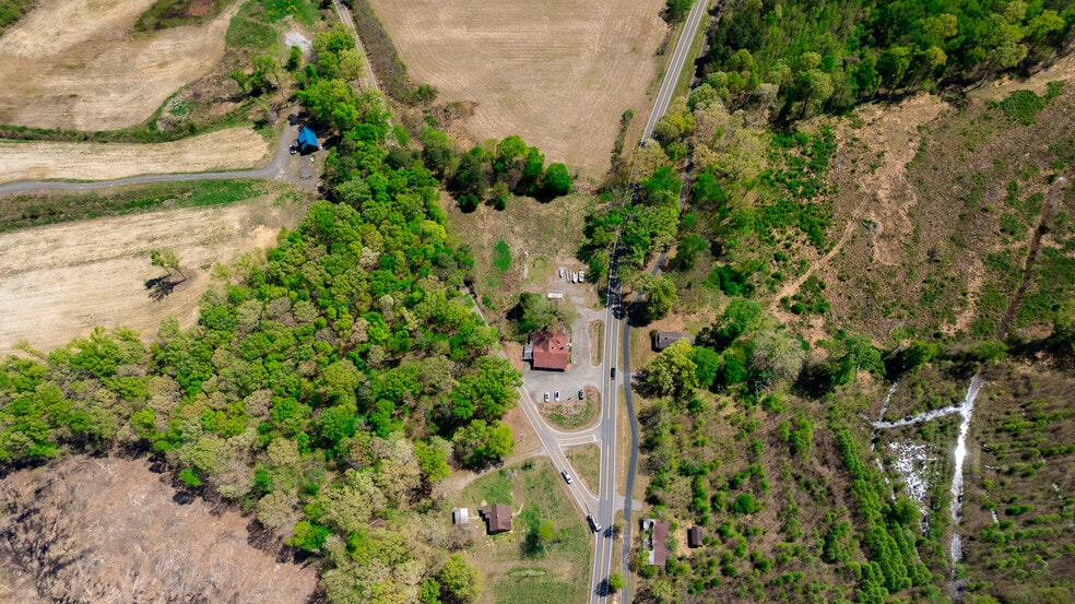 More Photos Of 5164 New Market Rd, Richmond Freestanding For Sale