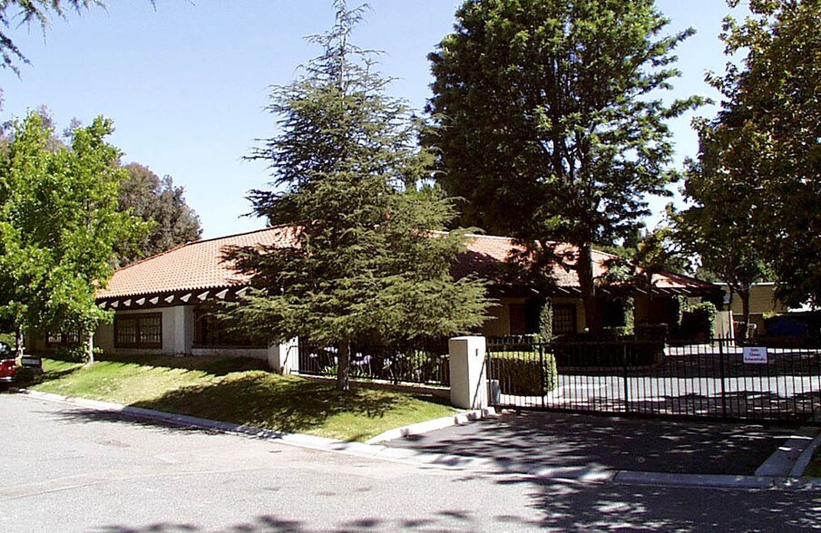 More Photos Of 26401 Calle Rolando, San Juan Capistrano Light Distribution For Lease