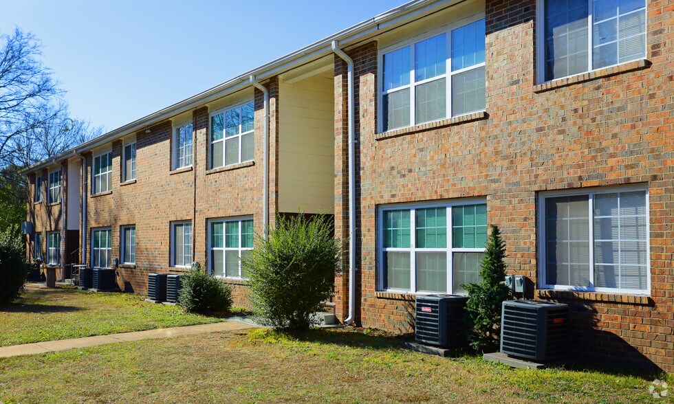 More Photos Of 1024 Day Street Rd, Montgomery Apartments For Sale