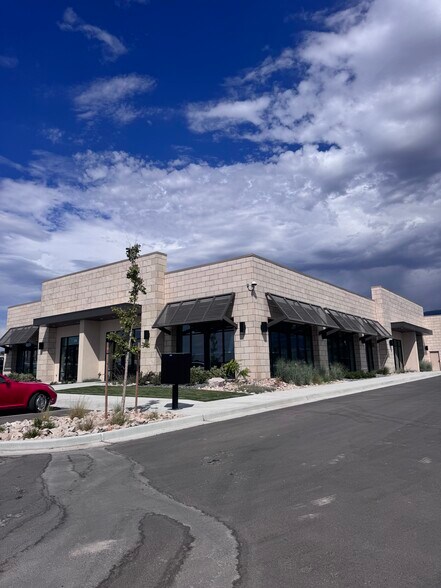 Primary Photo Of 1410 S University Park Blvd, Clearfield Office For Lease