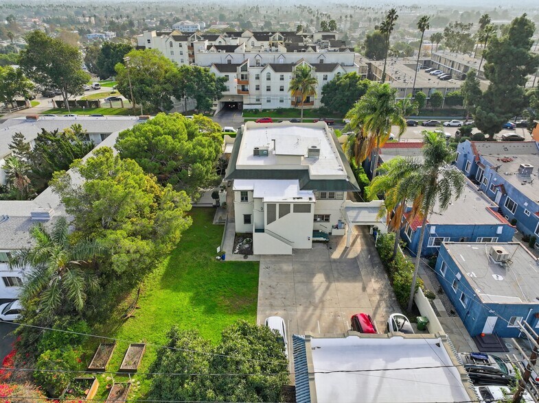 More Photos Of 3741 W 27th St, Los Angeles Specialty For Sale