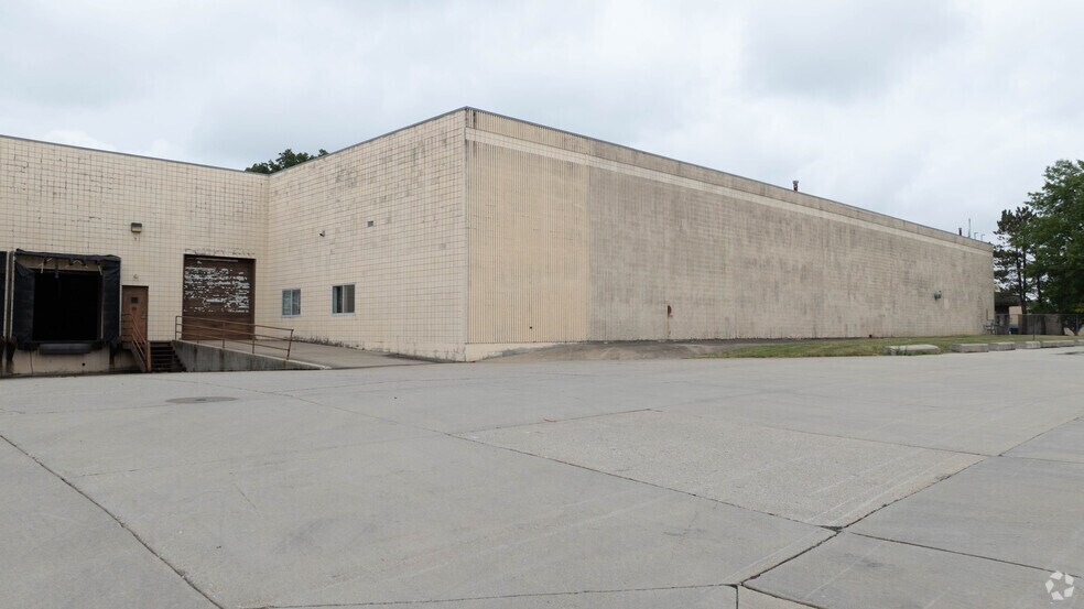 More Photos Of 2711 Circleport Dr, Erlanger Manufacturing For Sale