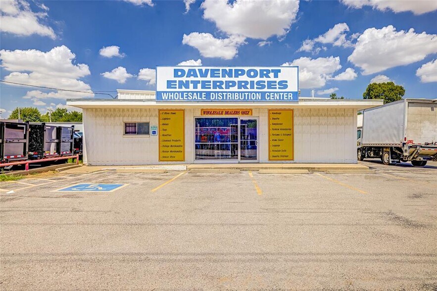 Primary Photo Of 4625 NW 10th St, Oklahoma City Distribution For Sale