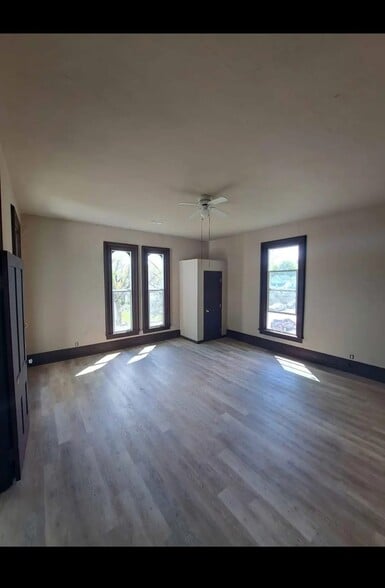 More Photos Of 402 W 9th St, Connersville Multifamily For Sale