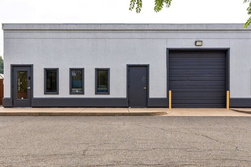 Primary Photo Of 405 W 2nd St, Edmond Office For Lease