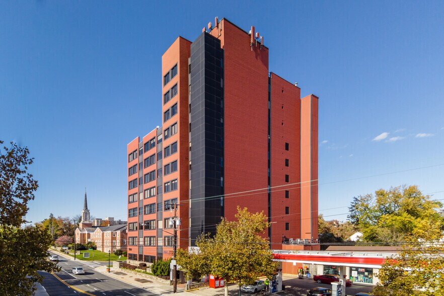 More Photos Of 7979 Old Georgetown Rd, Bethesda Office For Lease