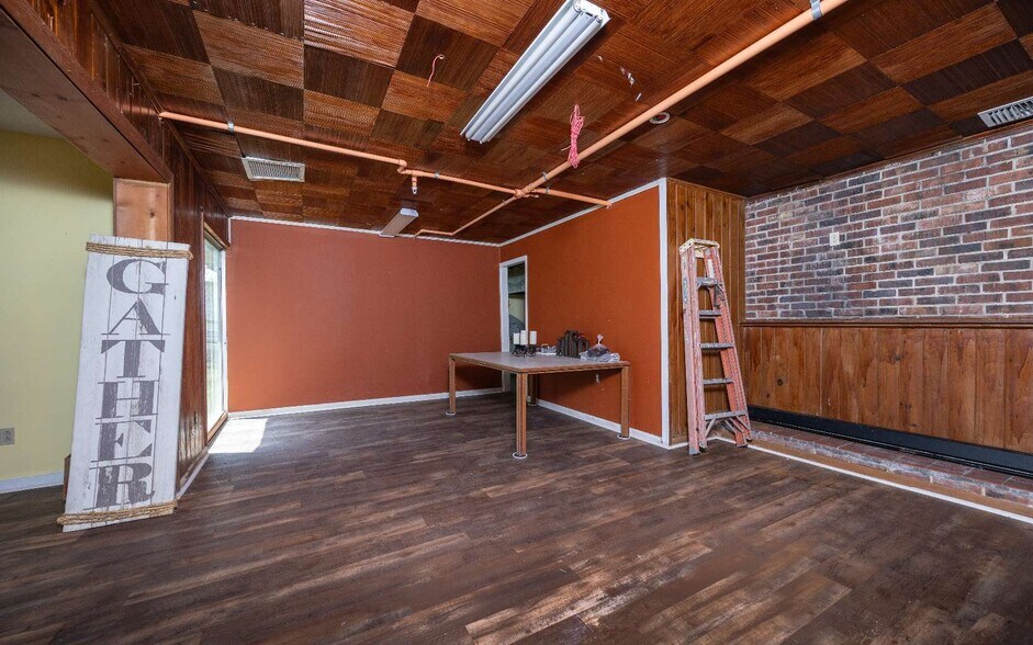 More Photos Of 7601 133rd Rd, Live Oak Assisted Living For Sale