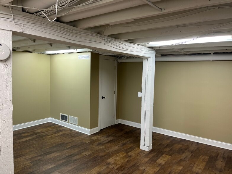 More Photos Of 2600 Johnson St NE, Minneapolis Freestanding For Lease