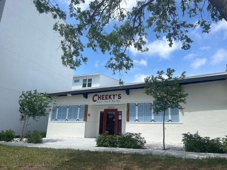 More Photos Of 2819 Central Ave, Saint Petersburg Storefront For Lease