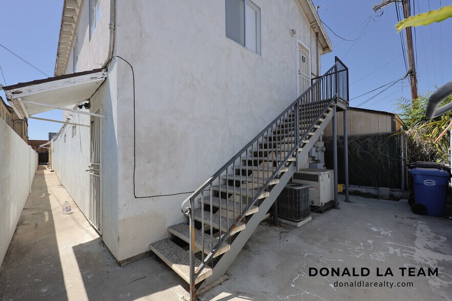 More Photos Of 3583 E 1st St, Los Angeles Office For Sale