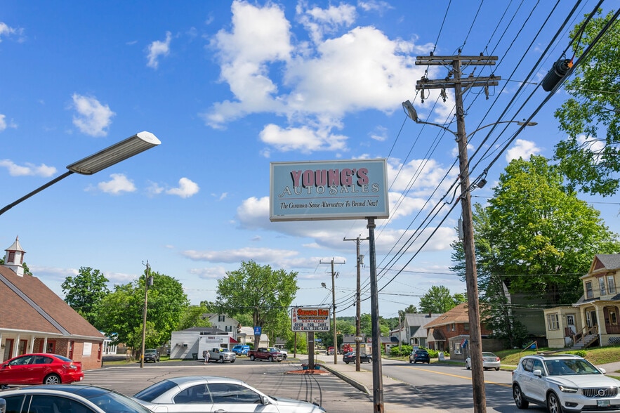 Primary Photo Of , Laconia General Retail For Sale