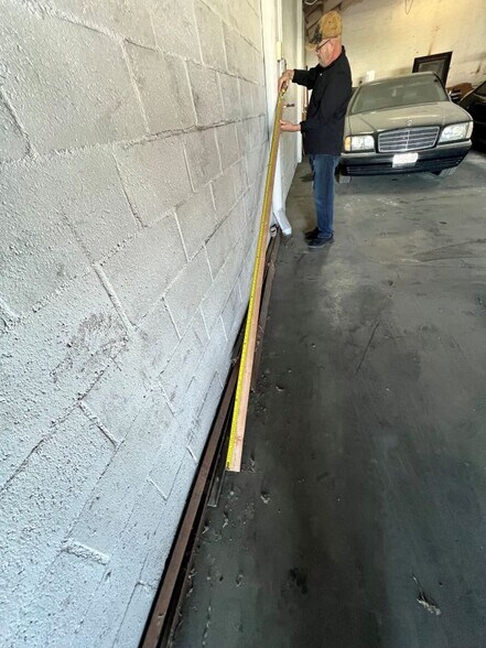 More Photos Of 939 W Main St, El Cajon General Retail For Sale