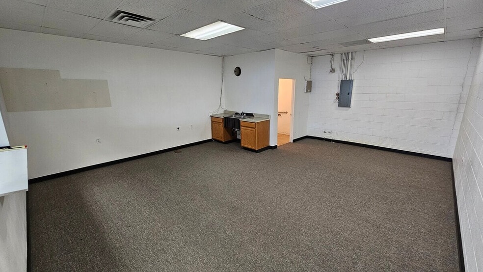 More Photos Of 5350 W Evans Ave, Denver Parking Lot For Lease