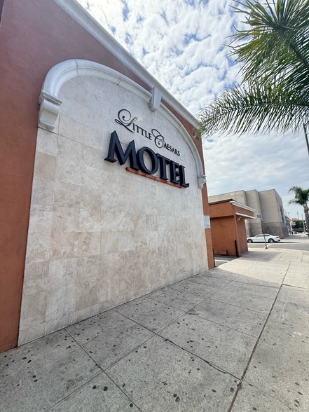 More Photos Of 4330 S Broadway, Los Angeles Hotel For Sale