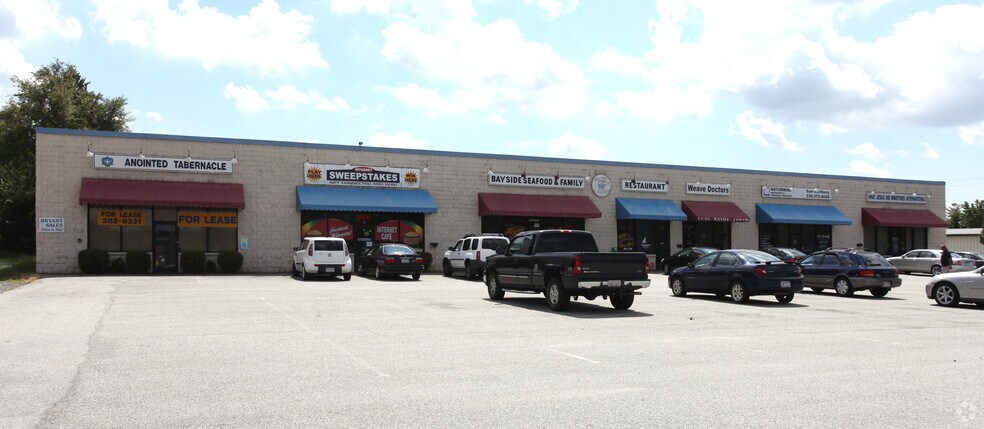 More Photos Of 3512 E Wendover Ave, Greensboro Unknown For Lease