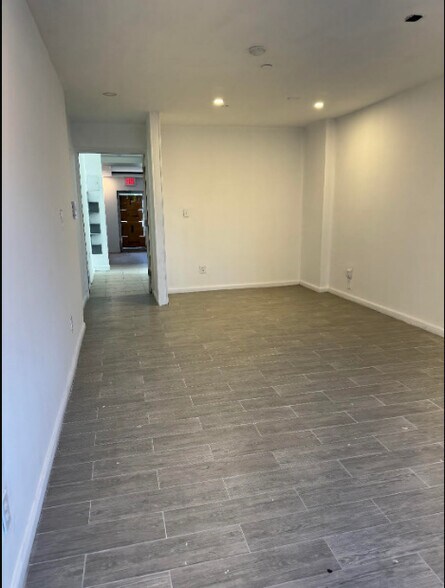 More Photos Of 14201 37th Ave, Flushing Medical For Lease