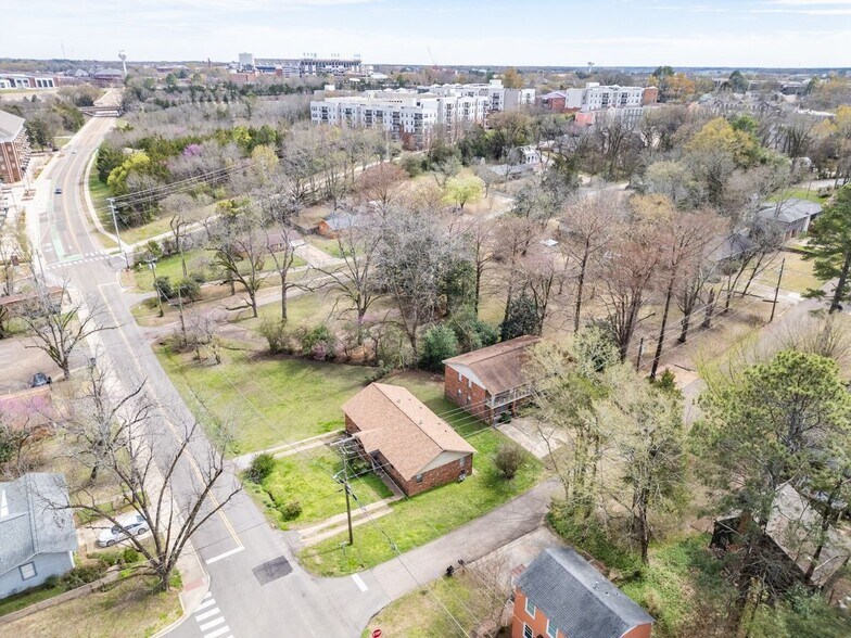 More Photos Of 202 College View St, Starkville Land For Sale