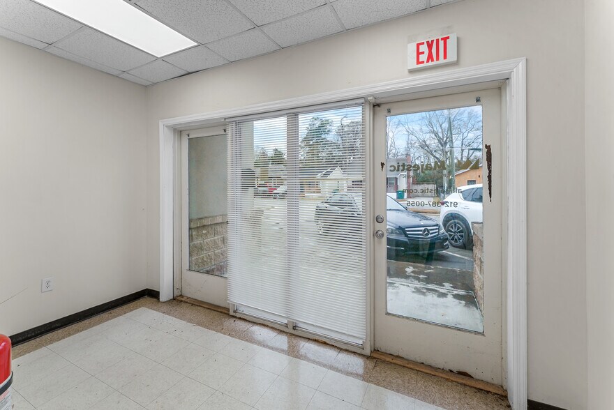 More Photos Of 1306 Heidt Ave, Savannah Office For Lease