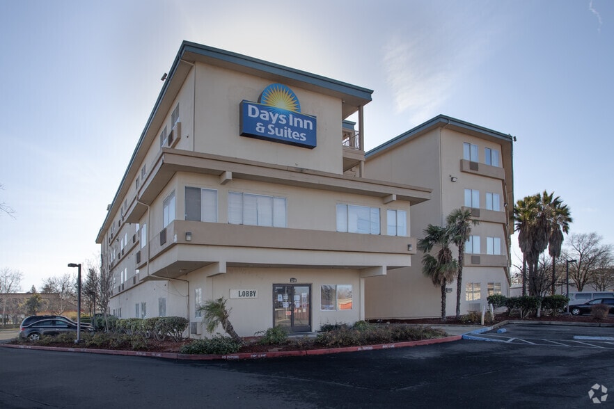 More Photos Of 3240 Mather Field Rd, Rancho Cordova Hotel For Sale
