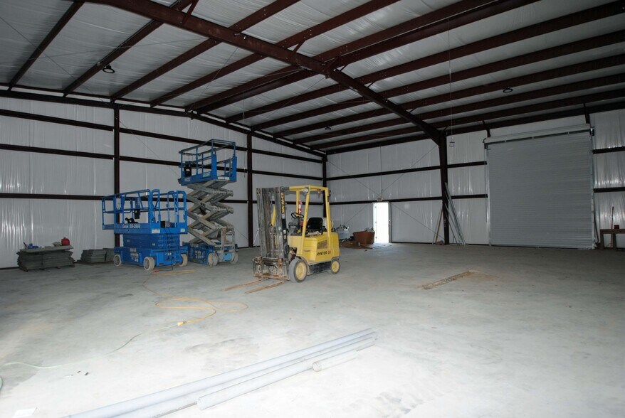 More Photos Of 16403 Old Louetta Rd, Spring Warehouse For Lease