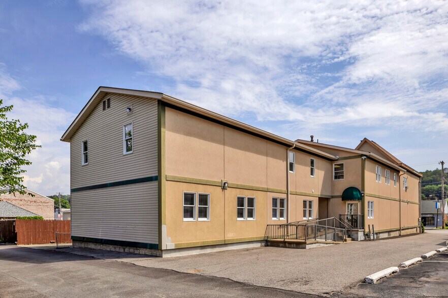 More Photos Of 1532 Lincoln Way, White Oak Medical For Lease