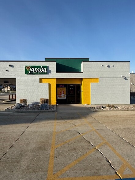 Primary Photo Of 5590 S Van Winkle Expy, Salt Lake City General Retail For Lease