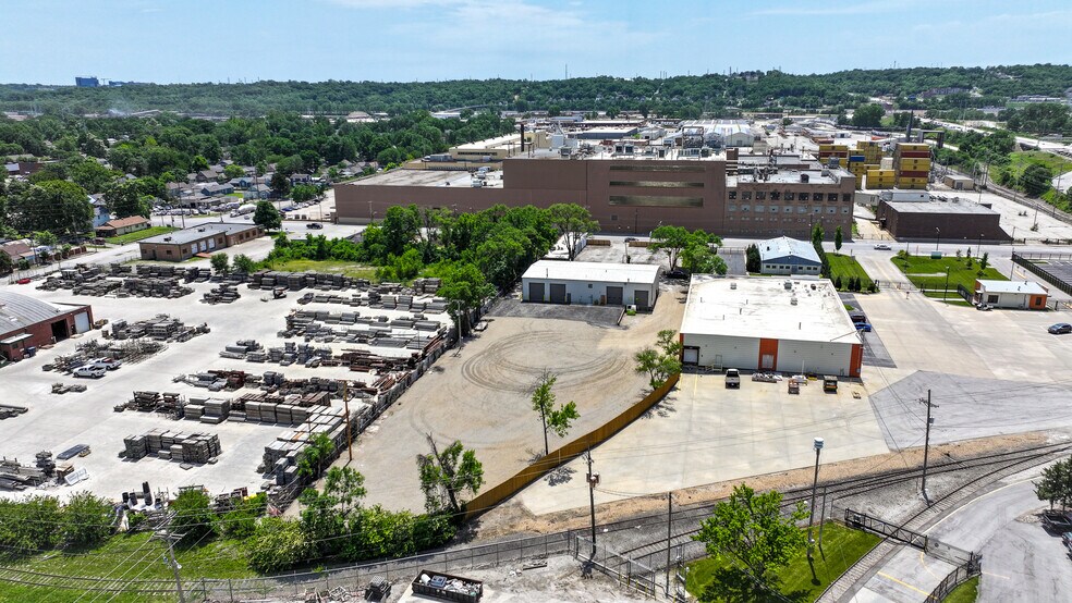 More Photos Of 1440 Kansas Ave, Kansas City Warehouse For Lease